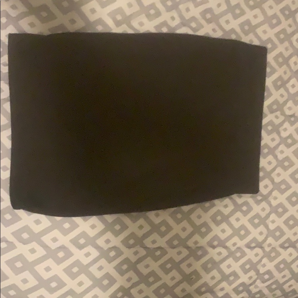 Black fitted skirt